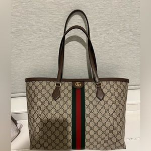 AUTHENTIC GUCCI PURSE NEW WITH TAGS (OPHIDIA MEDIUM GG TOTE)